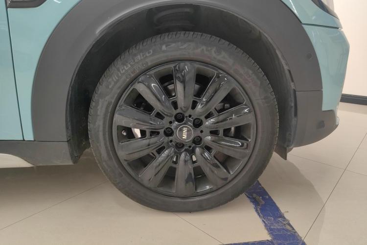 MINI Countryman 2022款 改款 2.0T COOPER S车身外观10