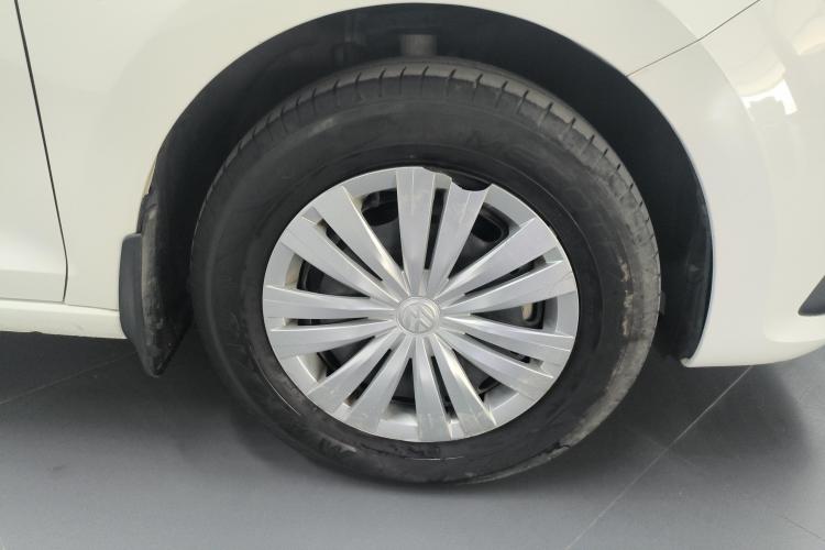 大众 桑塔纳 2021款 1.5L 手动风尚版车身外观10