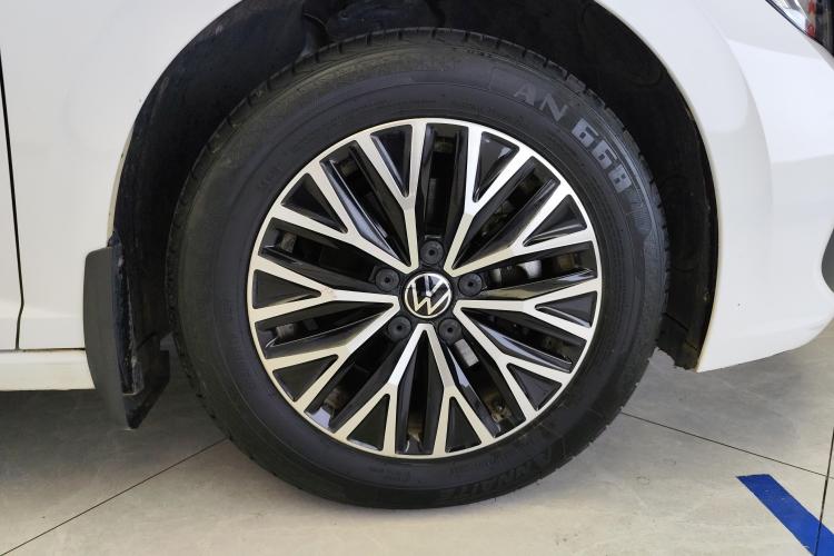 大众 速腾 2023款 200TSI 手动飞越版车身外观10