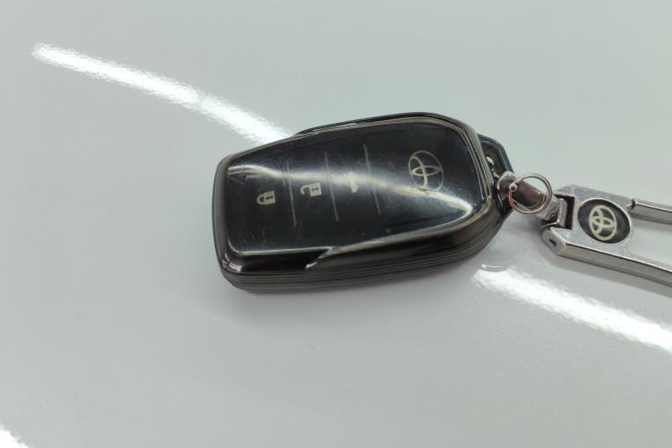 丰田 凯美瑞 2016款 双擎 2.5HG 十周年纪念豪华导航版中控内饰11