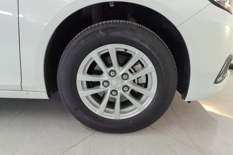 雪佛兰 迈锐宝 2018款 530T 自动风尚版车身外观10