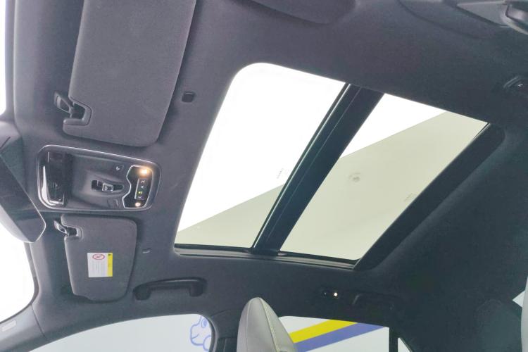 领克03 2023款 1.5TD DCT劲Pro中控内饰22