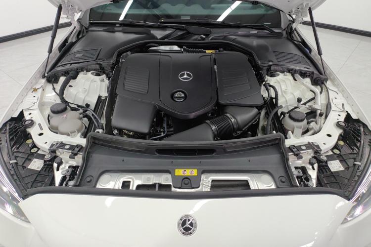 奔驰C级 2023款 改款 C 200 L 运动版机舱底盘24