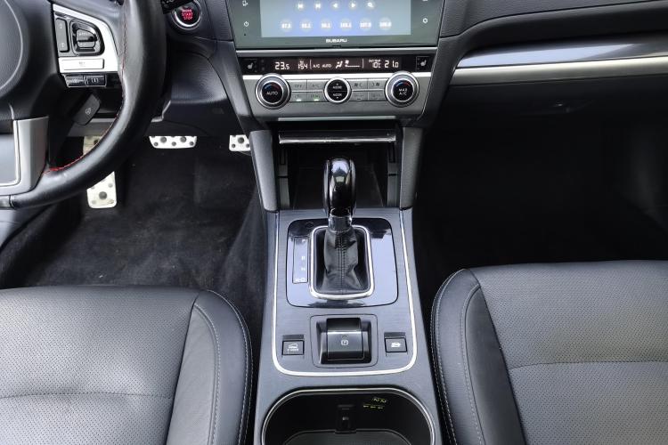斯巴鲁 傲虎 2017款 2.5i 运动导航版 EyeSight中控内饰18