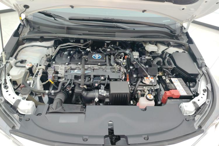 丰田 雷凌 2023款 智能电混双擎 1.8L 领先版机舱底盘24