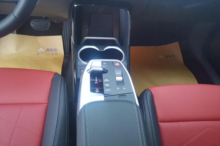 宝马X1 2023款 sDrive25Li M运动套装中控内饰18