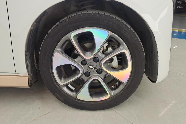 欧拉白猫 2022款 小野猫版 401km 旗舰型 三元锂车身外观10