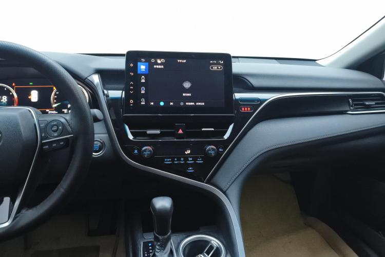 丰田 凯美瑞 2023款 2.5G 豪华版中控内饰16