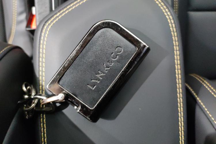 领克01 2023款 2.0TD 两驱型Pro中控内饰11