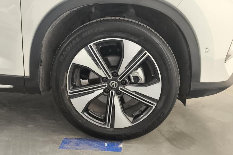 长安X7 PLUS 2024款 1.5T 自动尊耀型 7座车身外观10