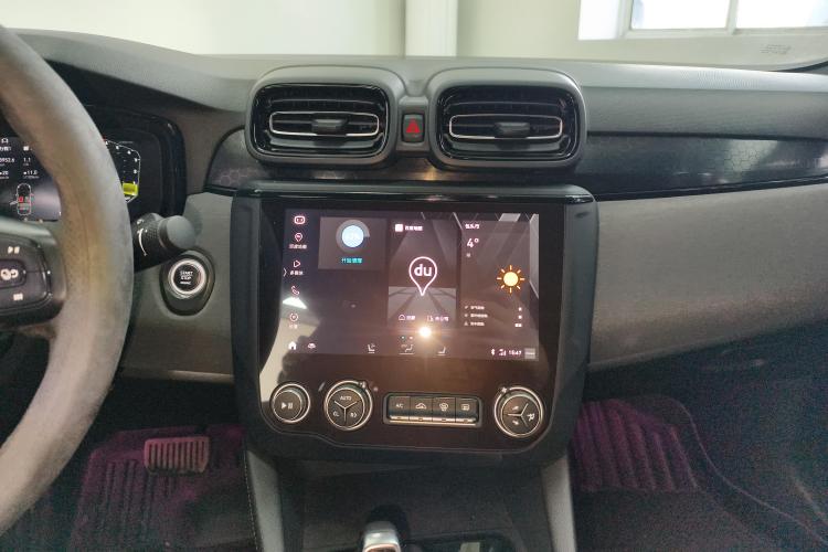 领克03 2021款 2.0TD 自动劲 冠军版中控内饰16