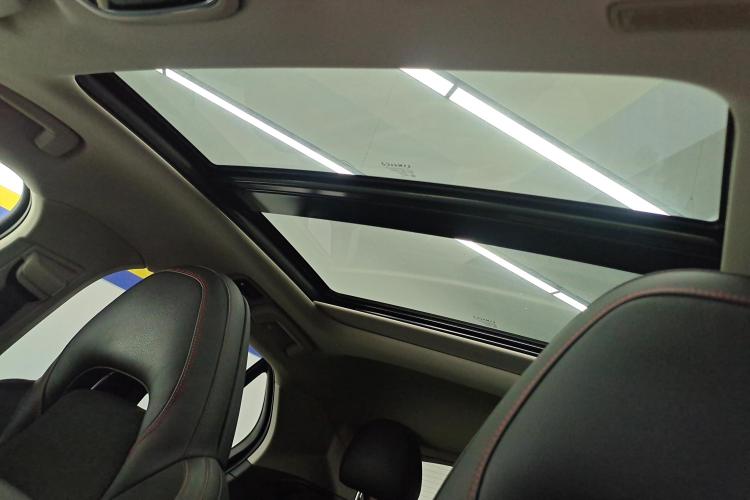 领克02 2018款 1.5T DCT两驱劲Pro版 国V中控内饰22