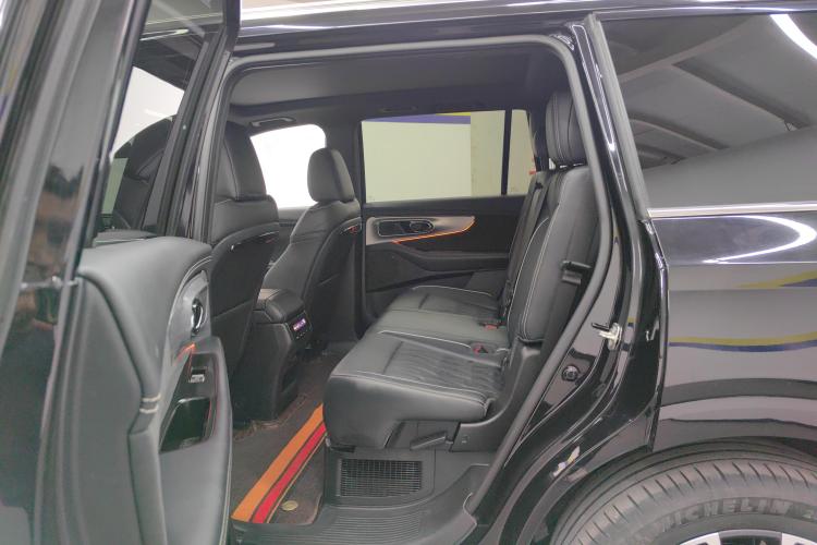 广汽传祺 传祺GS8 2022款 双擎系列 2.0TM 两驱尊贵版 （七座）中控内饰21