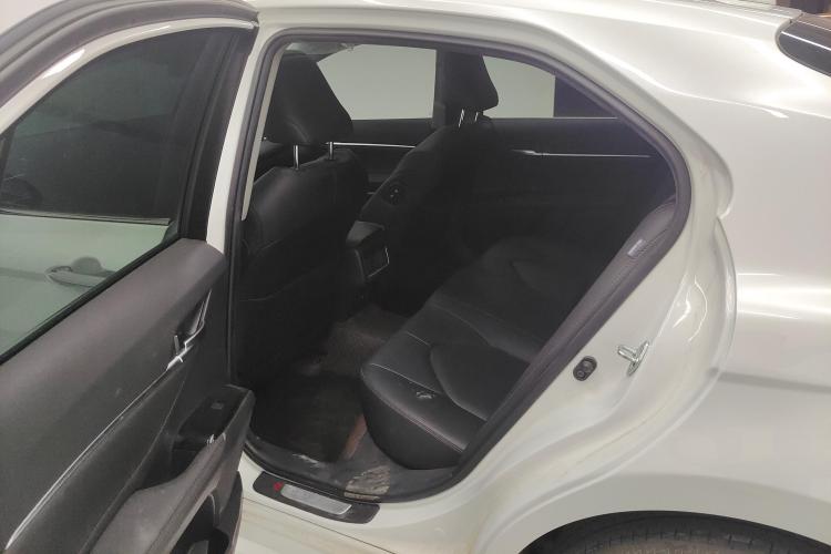 丰田 凯美瑞 2021款 2.0G 豪华版中控内饰21