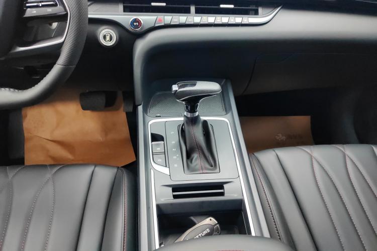 奔腾T55 2023款 1.5T 自动飞跃款中控内饰18