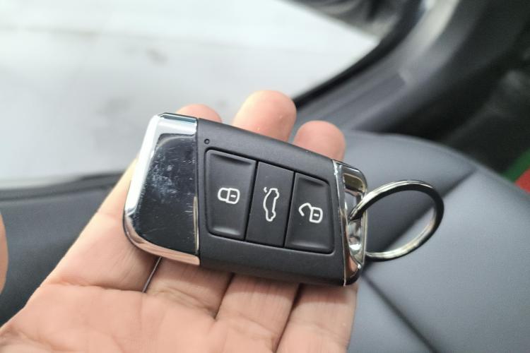 大众 帕萨特 2023款 改款 280TSI 商务版中控内饰11