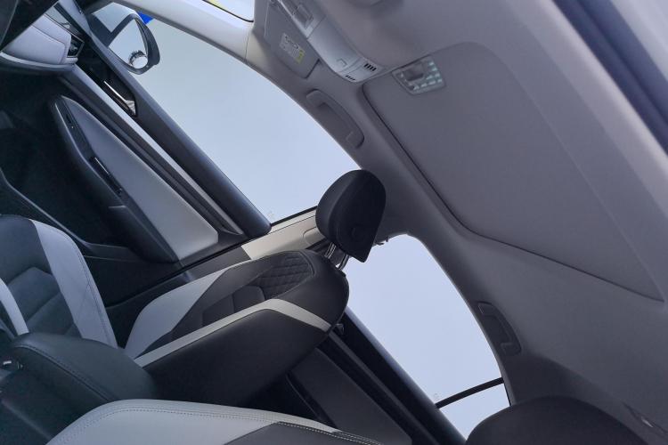 大众 宝来 2023款 300TSI DSG尊行版中控内饰22