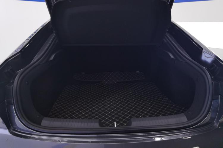 长安UNI-V 2023款 1.5T 尊享型机舱底盘23