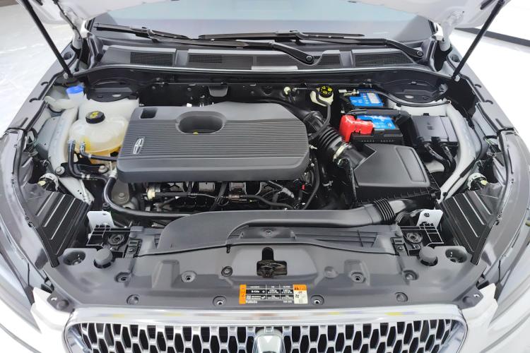 林肯 冒险家 2022款 2.0T 两驱尊雅版机舱底盘24