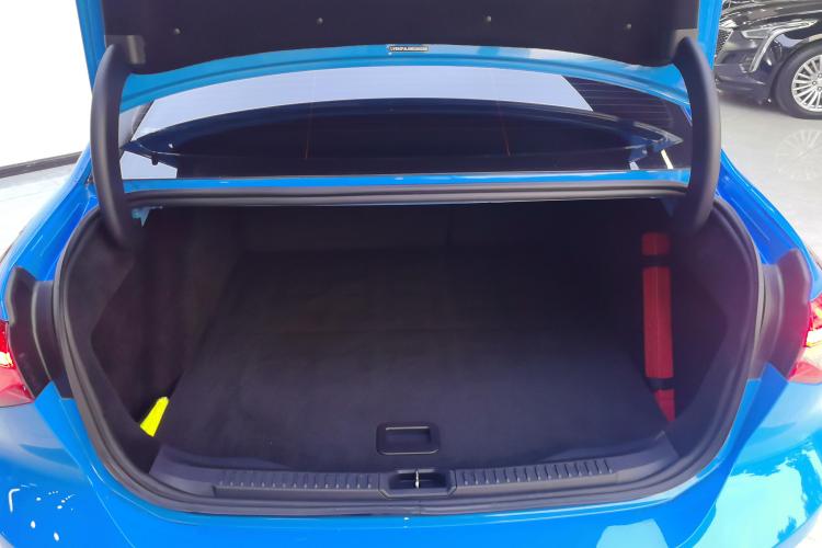 福特 福克斯 2022款 三厢 EcoBoost 180 自动ST Line机舱底盘23