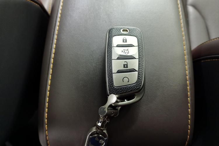 长安CS35PLUS 2019款 1.6L 手动畅联版中控内饰11