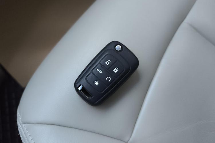 别克GL8 2018款 28T 豪华型 国VI中控内饰11