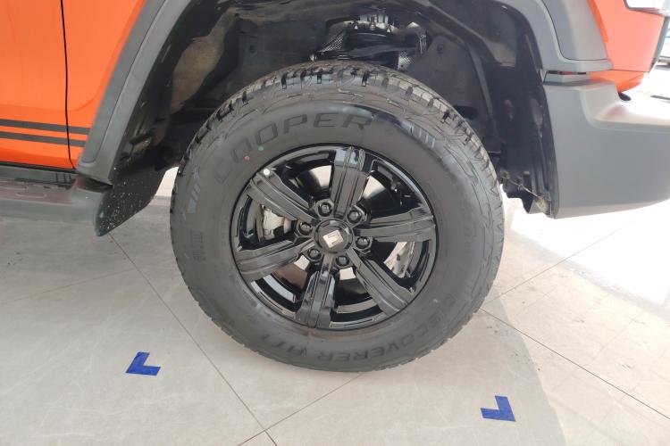 坦克300 2021款 越野版 2.0T 征服者车身外观10