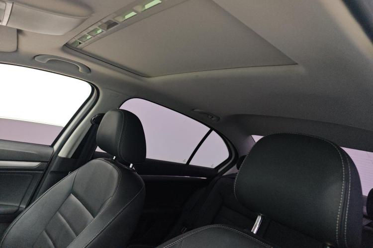 大众 朗逸 2017款 1.6L 手动舒适版中控内饰22