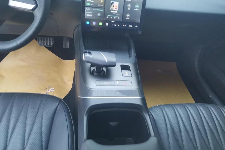 长安 逸动 2024款 1.5T GDI自动 旗舰型中控内饰18