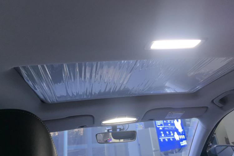 吉利汽车 帝豪 2023款 第4代冠军版 1.5L CVT尊贵型中控内饰22