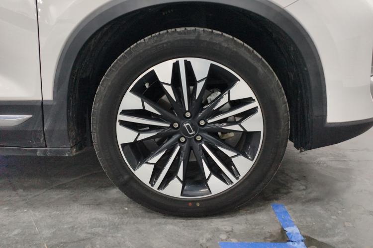 奔腾T77 2023款 1.5T 自动豪华型车身外观10