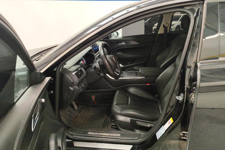 红旗H5 2022款 经典款 改款 1.5T DCT旗韵版中控内饰19