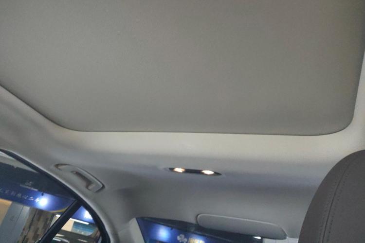 宝马3系 2020款 320i 运动套装中控内饰22