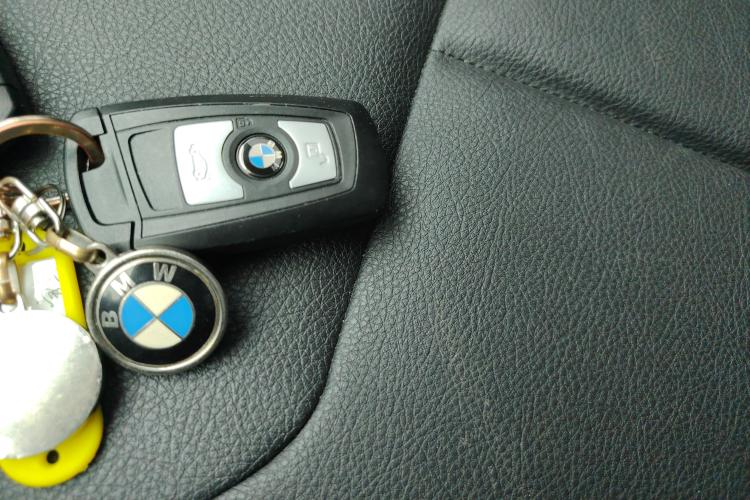 宝马3系 2017款 320Li xDrive 时尚型中控内饰11