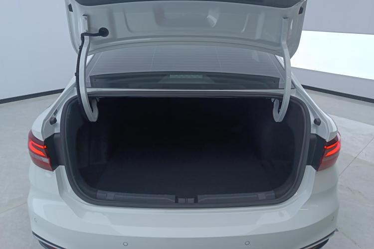 大众 朗逸 2024款 300TSI DSG星空满逸版机舱底盘23