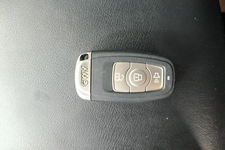 哈弗H6 2017款 蓝标 运动版 1.5T 手动两驱精英型中控内饰11