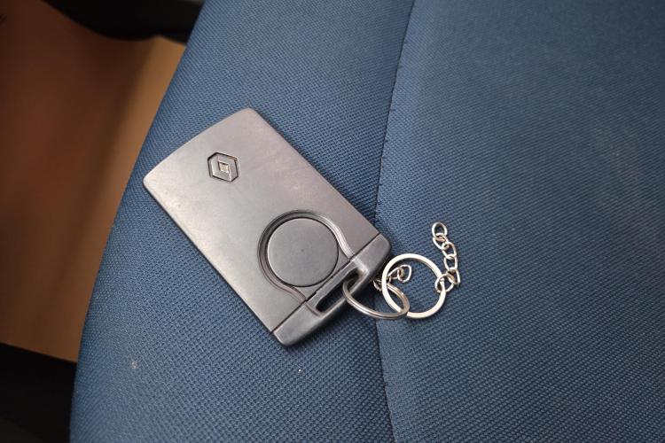 雷诺 卡缤 2015款 1.2T 自动标准版中控内饰11