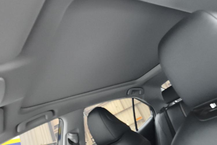 丰田 凯美瑞 2023款 2.5G 豪华版中控内饰22