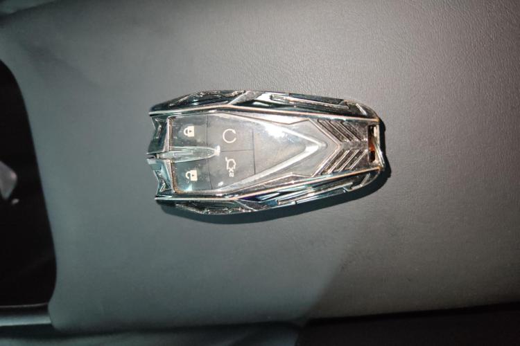 长安 逸动 2024款 1.5T GDI自动 旗舰型中控内饰11