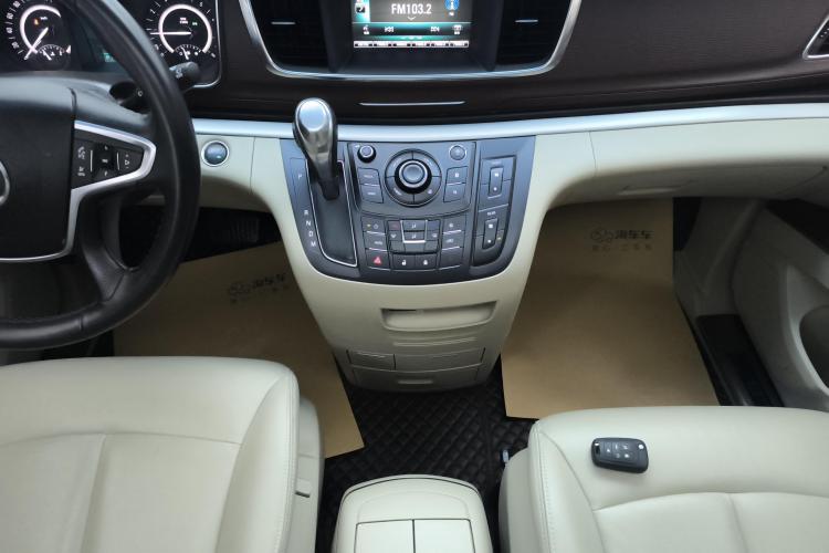 别克GL8 2018款 28T 豪华型 国VI中控内饰18