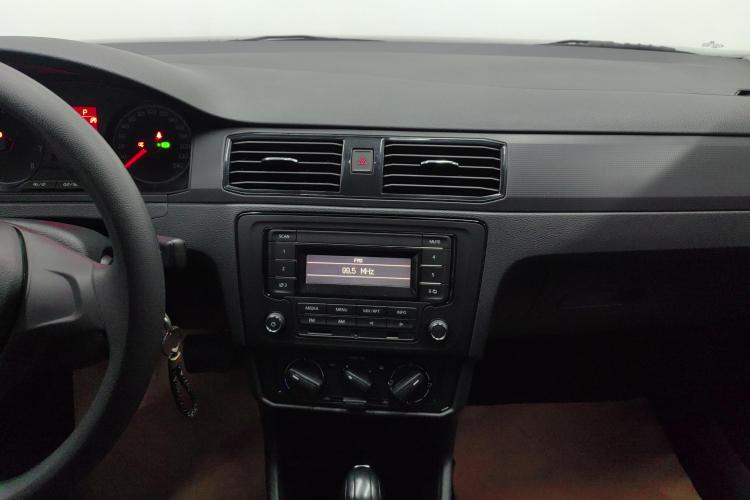 大众 桑塔纳 2021款 1.5L 自动风尚版中控内饰16