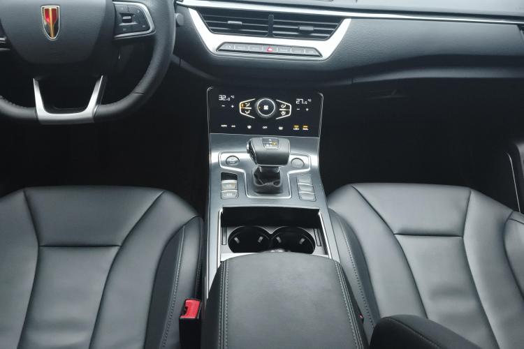 红旗H5 2020款 1.5T DCT旗悦版中控内饰18