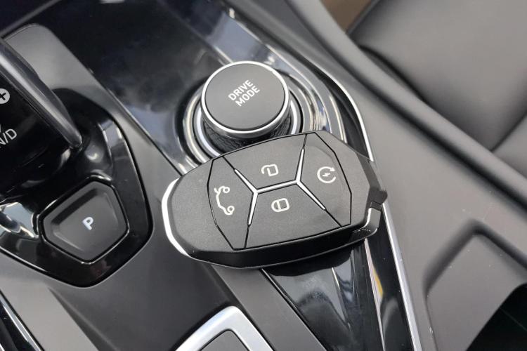 领克02 2022款 2.0TD DCT耀Plus中控内饰11