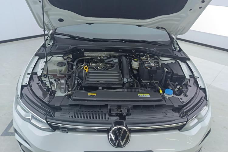 大众 高尔夫 2023款 改款 280TSI DSG R-Line Lite机舱底盘24