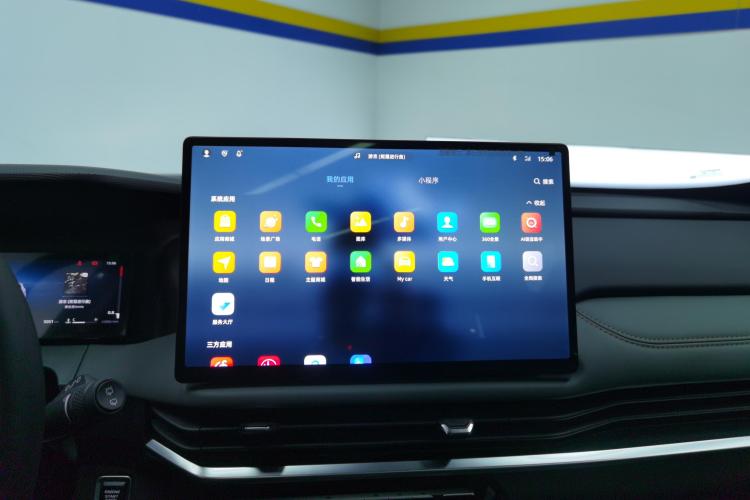 吉利汽车 豪越L 2024款 2.0T DCT尊贵型中控内饰16