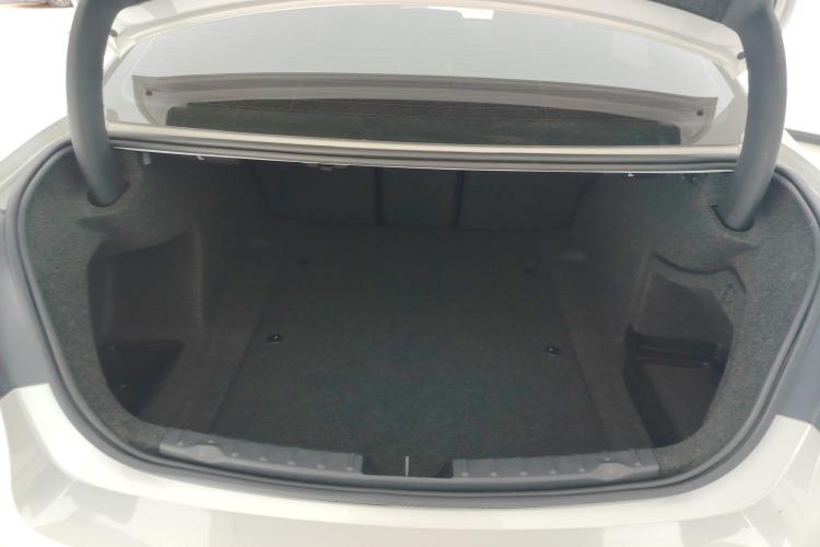 宝马3系 2017款 320Li xDrive 时尚型机舱底盘23