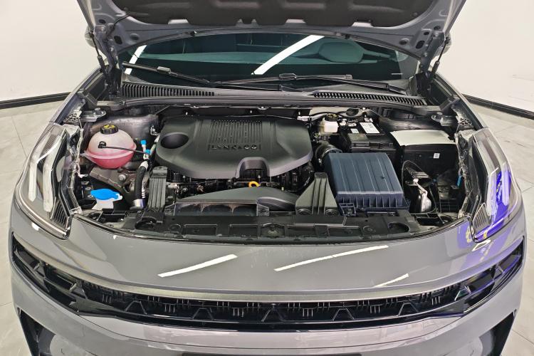 领克06 2023款 Remix 1.5T 劲Halo机舱底盘24