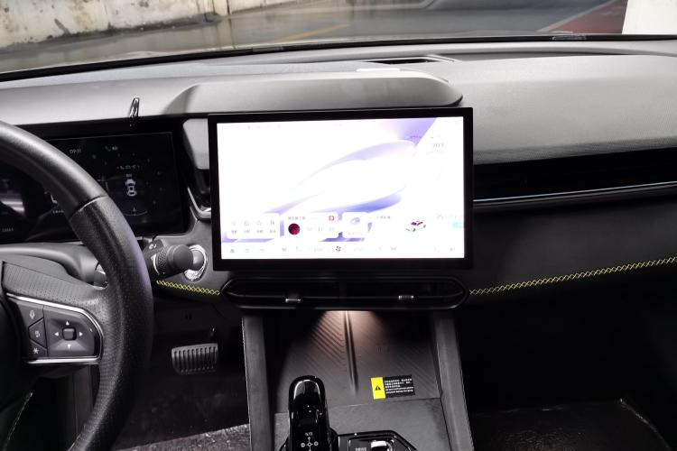 领克03 2023款 1.5TD DCT劲Pro中控内饰16