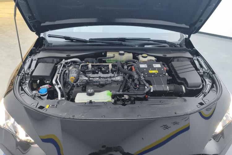 广汽传祺 2023款 影豹H 智能混动版机舱底盘24