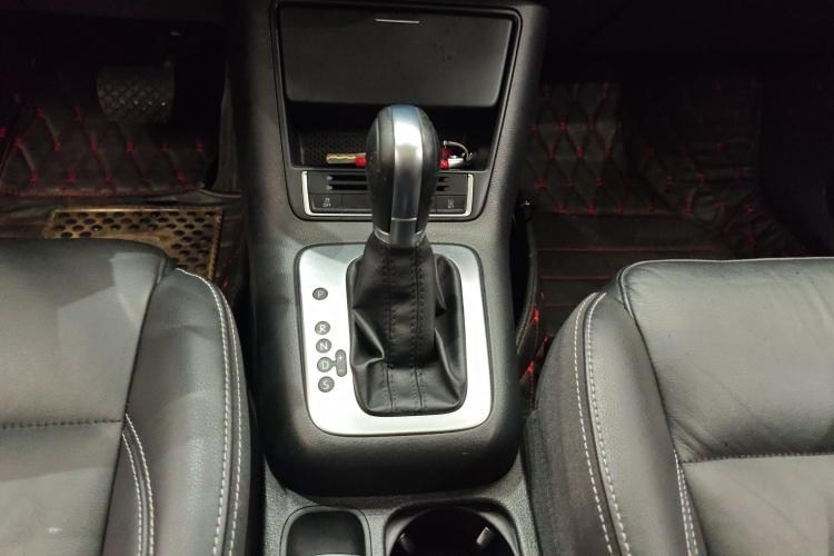 大众 途观 2017款 300TSI 自动两驱丝绸之路舒适版中控内饰18